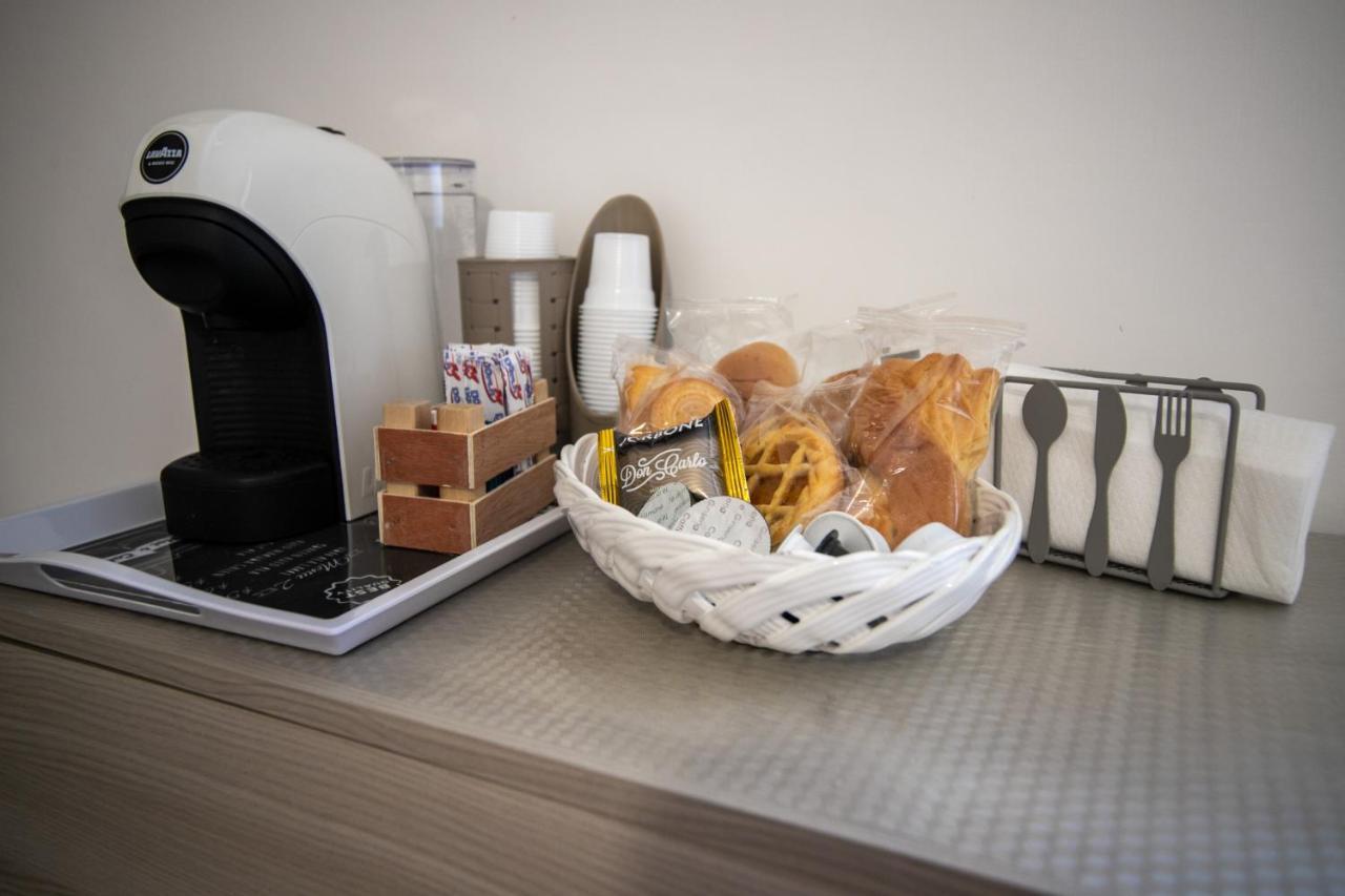 Royal Rooms Terracina Luaran gambar