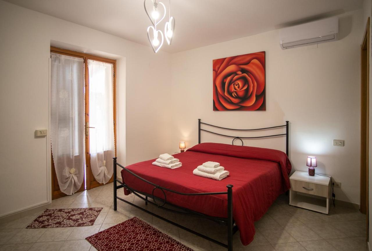 Royal Rooms Terracina Luaran gambar