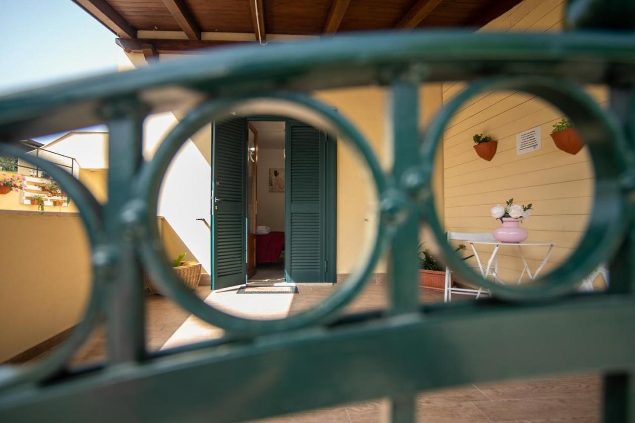 Royal Rooms Terracina Luaran gambar