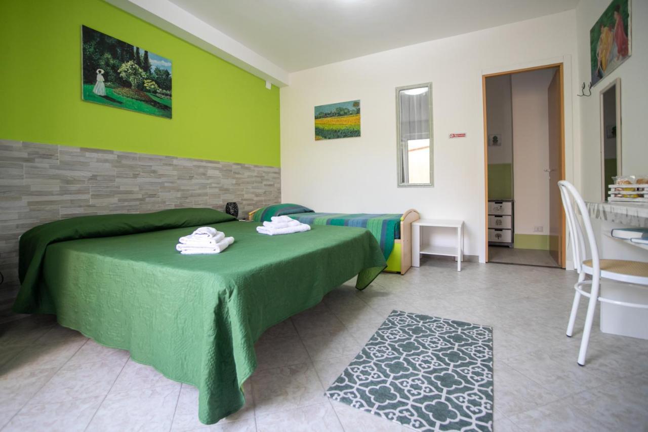 Royal Rooms Terracina Luaran gambar