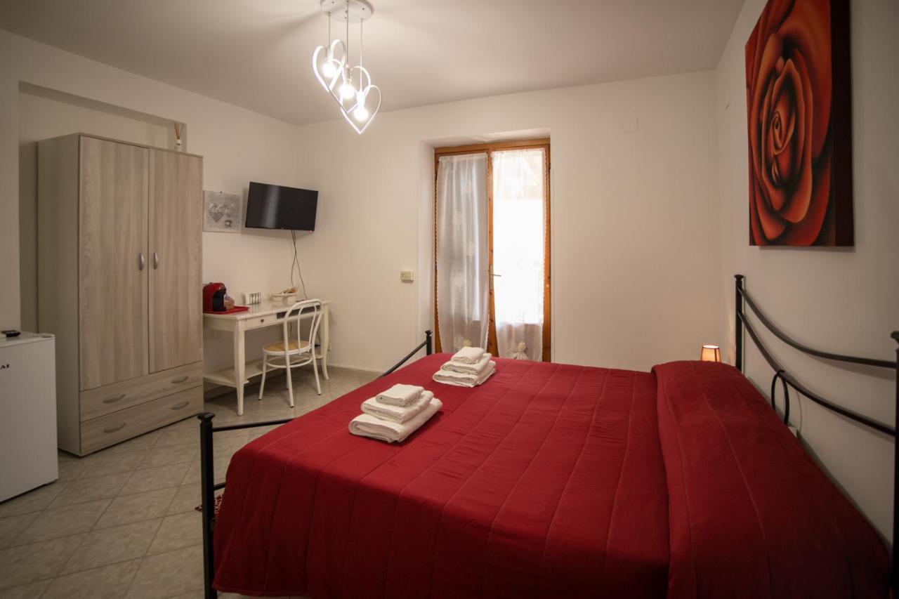 Royal Rooms Terracina Luaran gambar