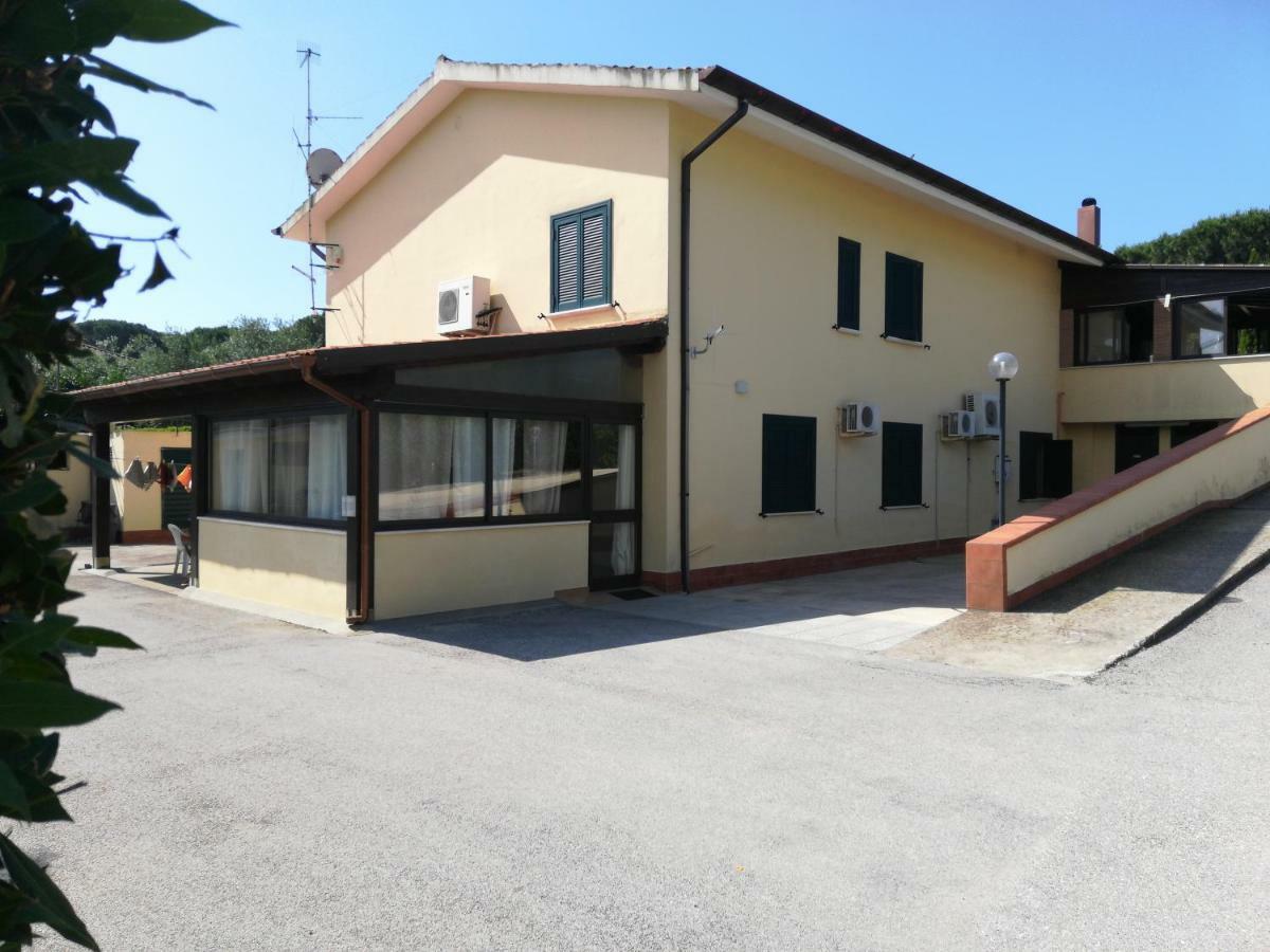 Royal Rooms Terracina Luaran gambar