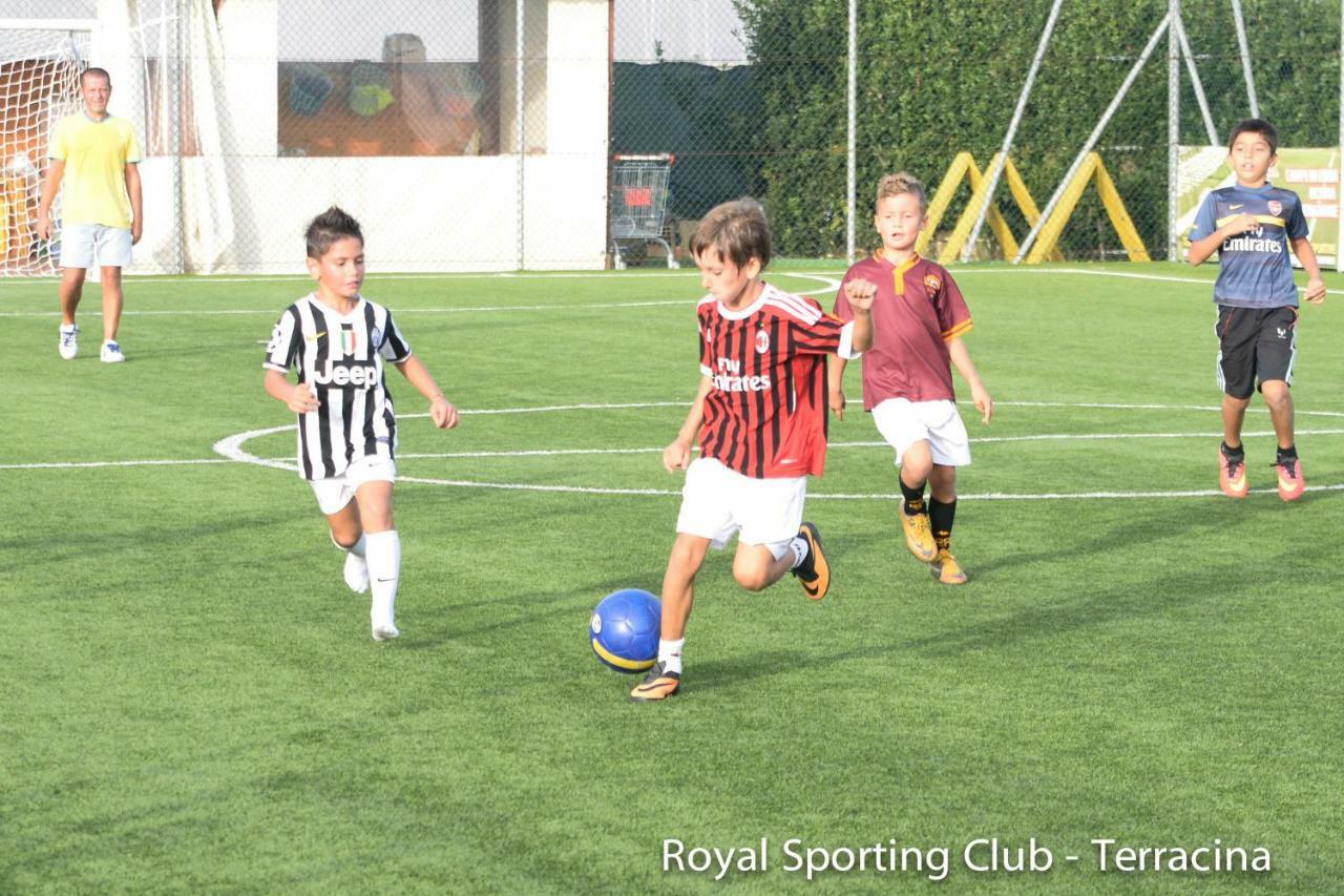 Royal Rooms Terracina Luaran gambar